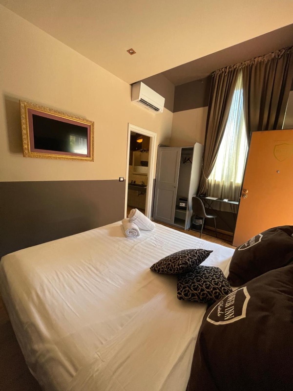 Villa Tower Inn image 6